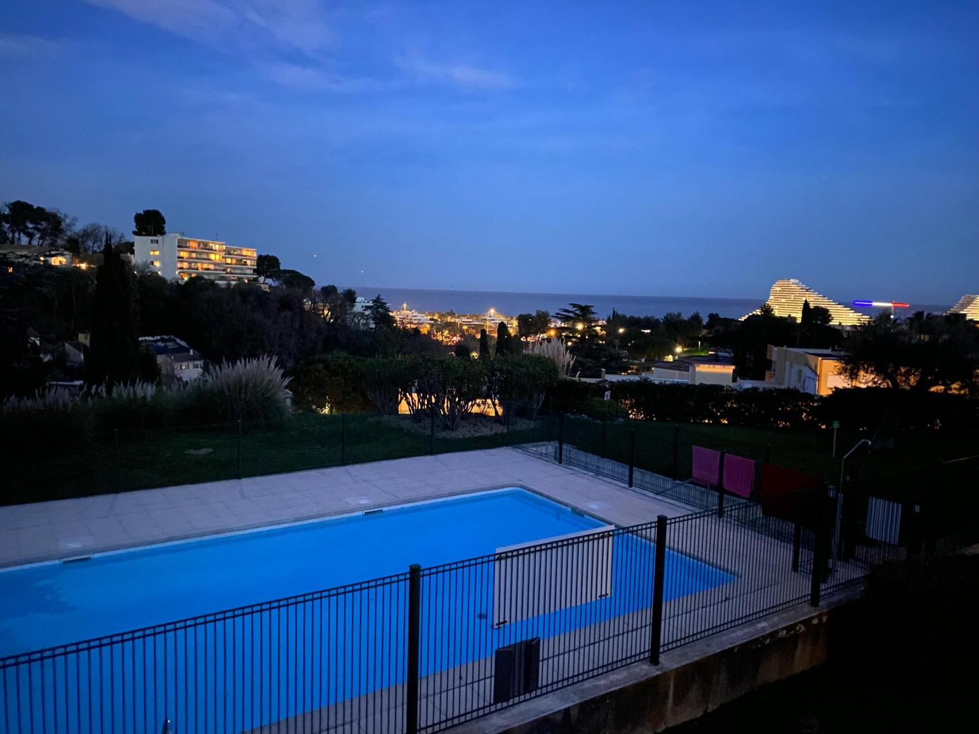 Loveroom - Spicy - Situee Entre Et Cannes, Alpes Maritimes * Villeneuve-Loubet