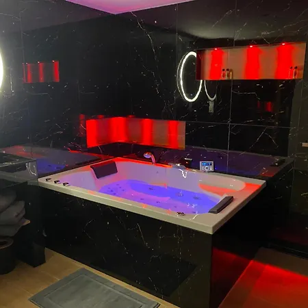 Loveroom - Spicy Love - Situee Entre Nice Et Cannes, Alpes Maritimes Villeneuve-Loubet Exterior photo