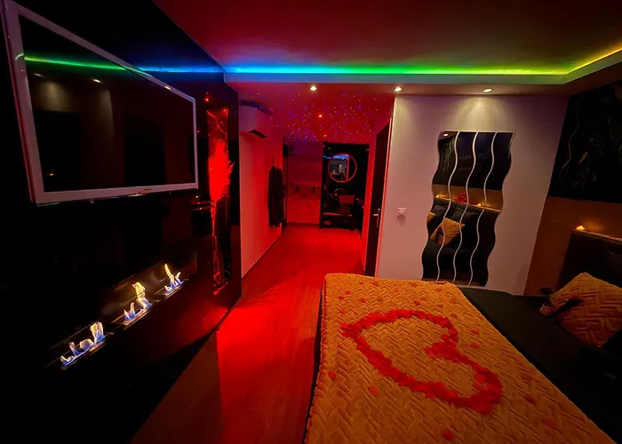 Loveroom - Spicy Love - Situee Entre Nice Et Cannes, Alpes Maritimes