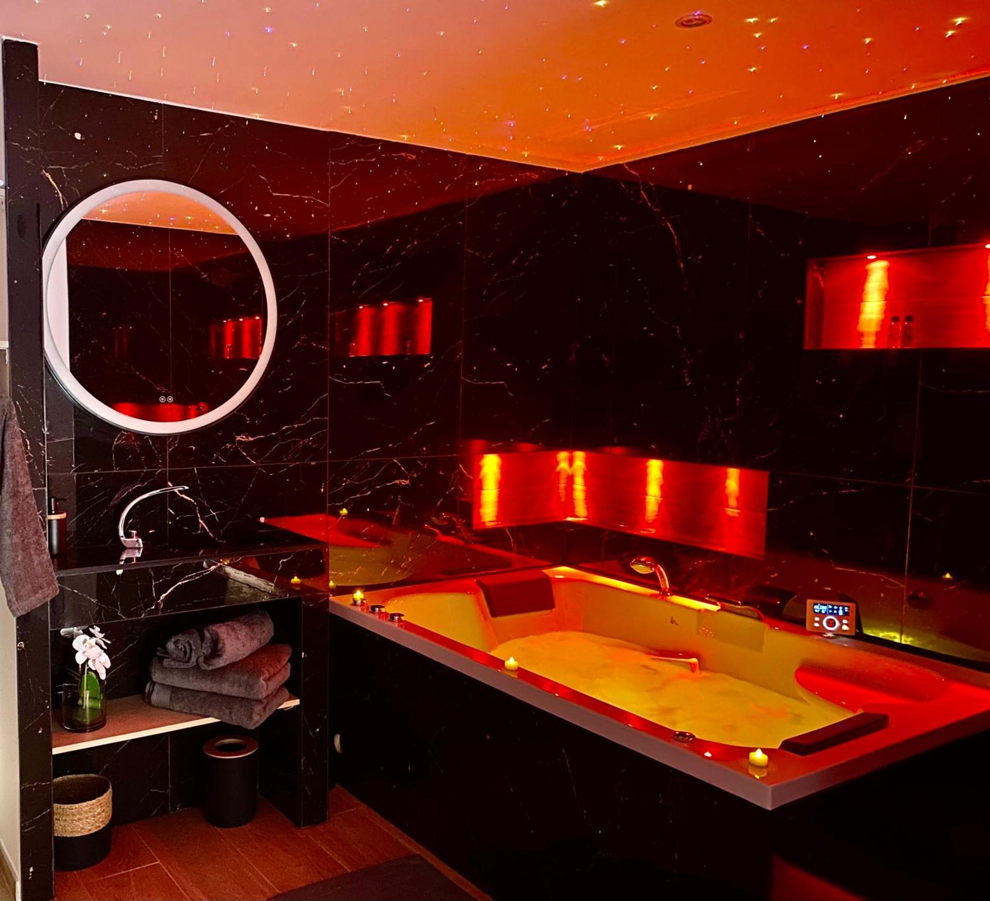 Loveroom - Spicy - Situee Entre Et Cannes, Alpes Maritimes Villeneuve-Loubet