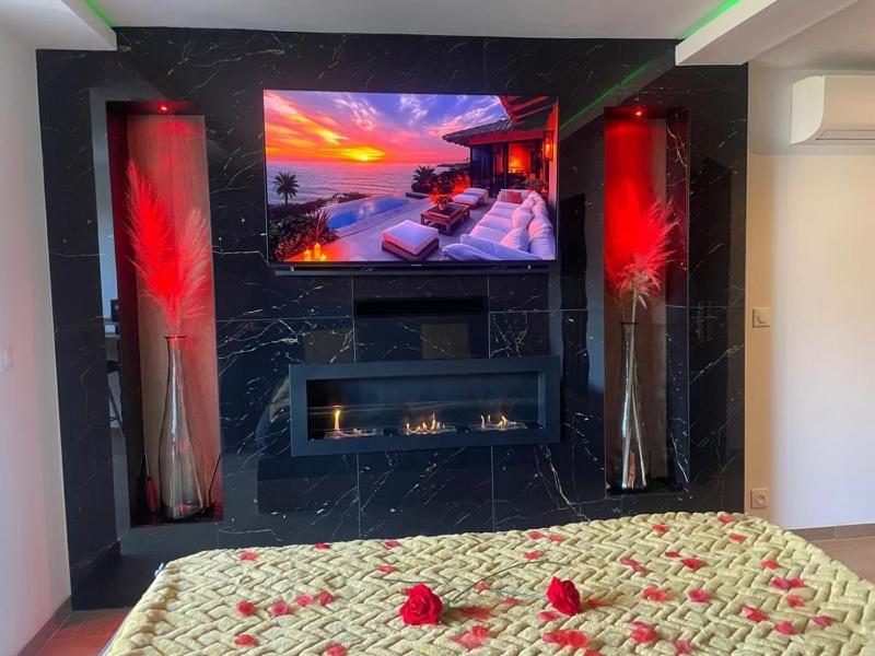 Loveroom - Spicy - Situee Entre Et Cannes, Alpes Maritimes * Villeneuve-Loubet