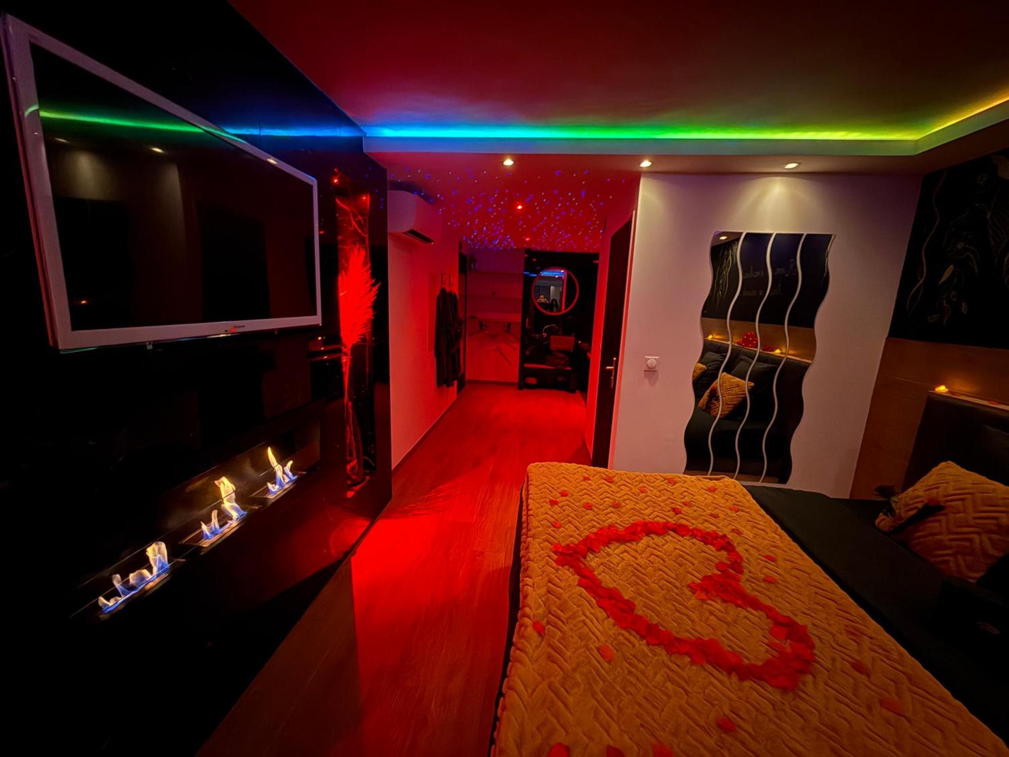 Appartement Loveroom - Spicy - Situee Entre Et Cannes, Alpes Maritimes